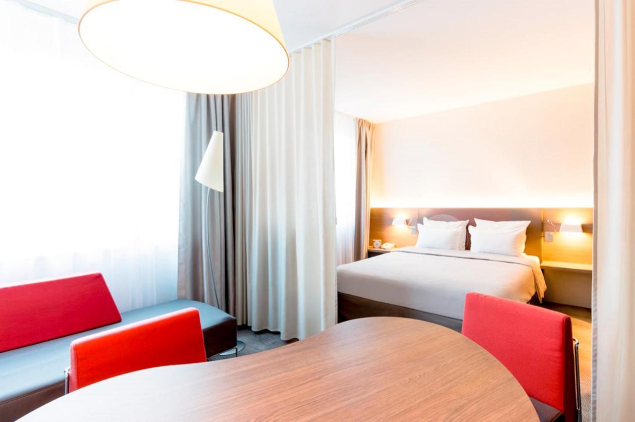 Novotel Geneve Aeroport 4*
